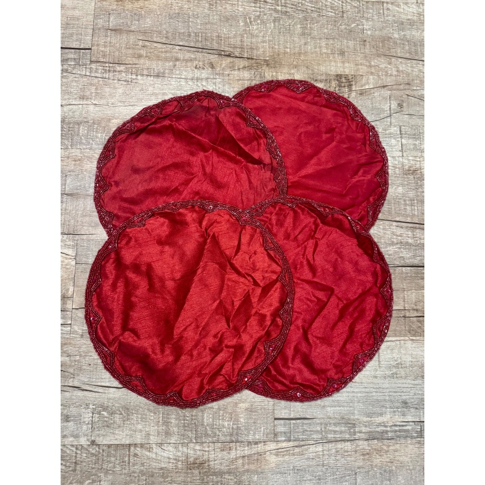 Set of 4 Red Beaded Scalloped Round Placemats Satin Finish 15 Inch Holiday Decor